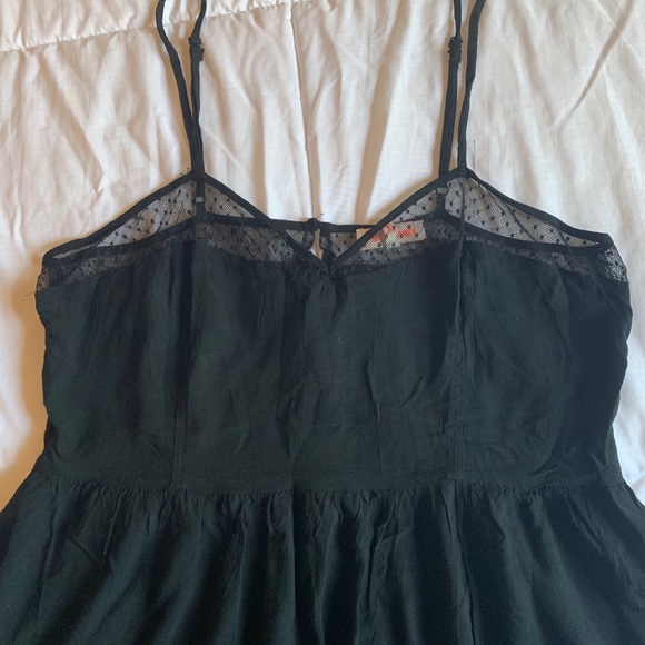 Black Cotton Party Dress with Lace Detail - Picture 2 of 5